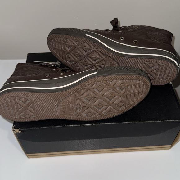 Chuck Taylor Converse All Star Size 8 - Picture 4 of 6